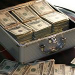 Dolares
