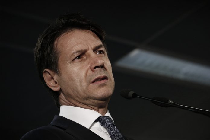 Giuseppe Conte (foto Depositphotos)