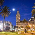Montevideo, Uruguay, notte noche de la nostalgia depositphotos