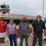 piazzollaOmaggio floreale al busto di Astor Piazzolla presso l’aeroporto della città di Mar del Plata