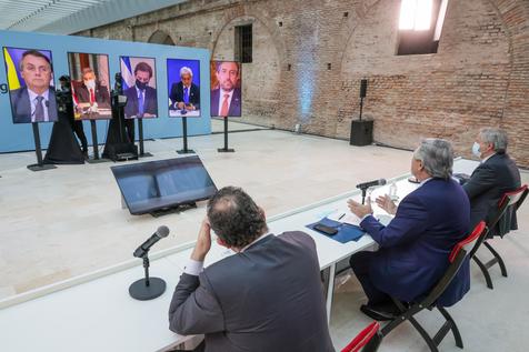 Fernandez calls for respecting the 'consensus' and complying with the Mercosur law