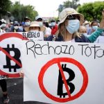 Salvadoran ex-combatants protest against bitcoin and demand more pension