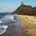Noronha, the Brazilian paradise that resists Bolsonaro’s mass tourism