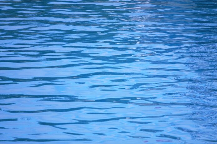 Fiume acqua mare