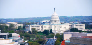 Gli Usa come l’Italia: spunta l’aumento di stipendio dei congressman e scoppia la polemica
