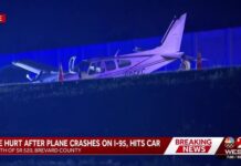 Video: in Florida aereo costretto ad atterrare in autostrada, colpisce un’auto