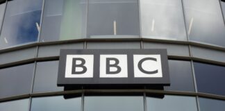 Trump ha chiesto un risarcimento di 10 miliardi di dollari alla BBC